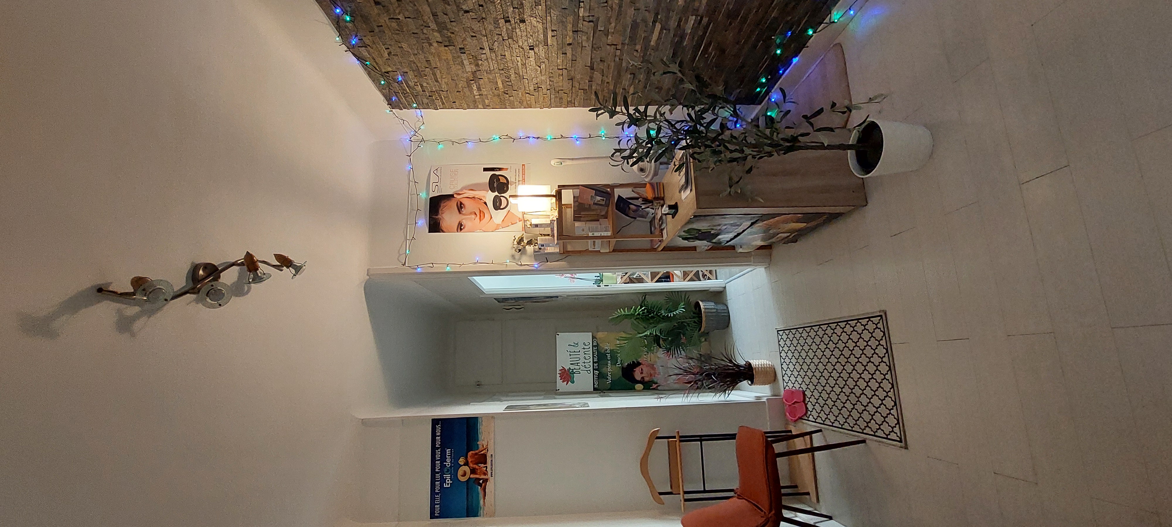 Le couloir d’accueil de l’institut